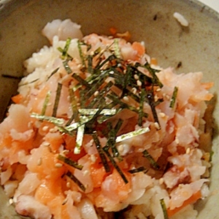 海のお宝！　魚介五目寿司丼